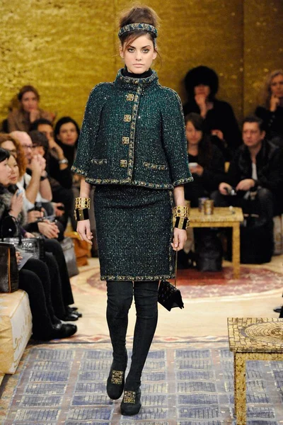 Look 38